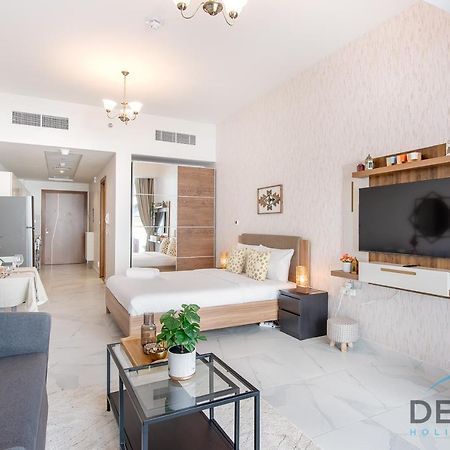 Intimate Studio At Millennium Binghatti Residence Business Bay By Deluxe Holiday Homes Dubai Buitenkant foto