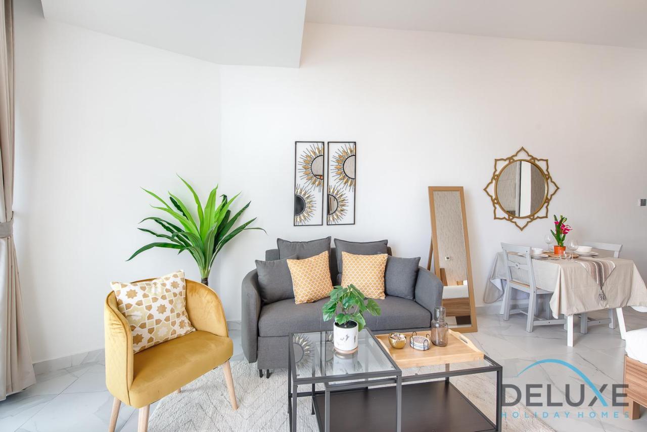 Intimate Studio At Millennium Binghatti Residence Business Bay By Deluxe Holiday Homes Dubai Buitenkant foto