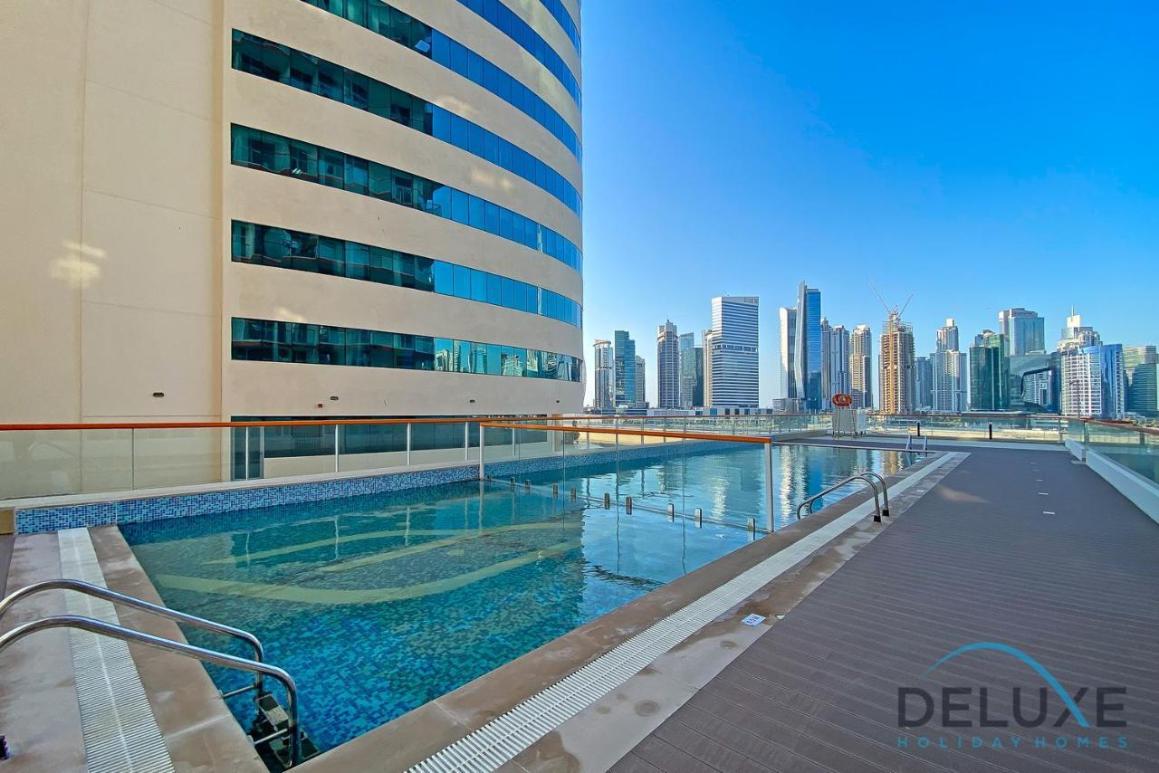 Intimate Studio At Millennium Binghatti Residence Business Bay By Deluxe Holiday Homes Dubai Buitenkant foto