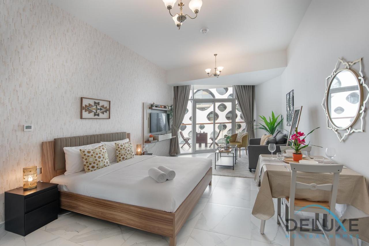 Intimate Studio At Millennium Binghatti Residence Business Bay By Deluxe Holiday Homes Dubai Buitenkant foto